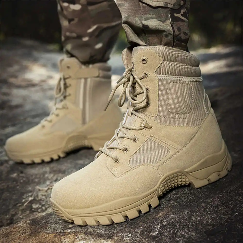 Rutschfeste Wanderstiefel aus  – Luxury Lifestyle Shows Bewertung und Preis